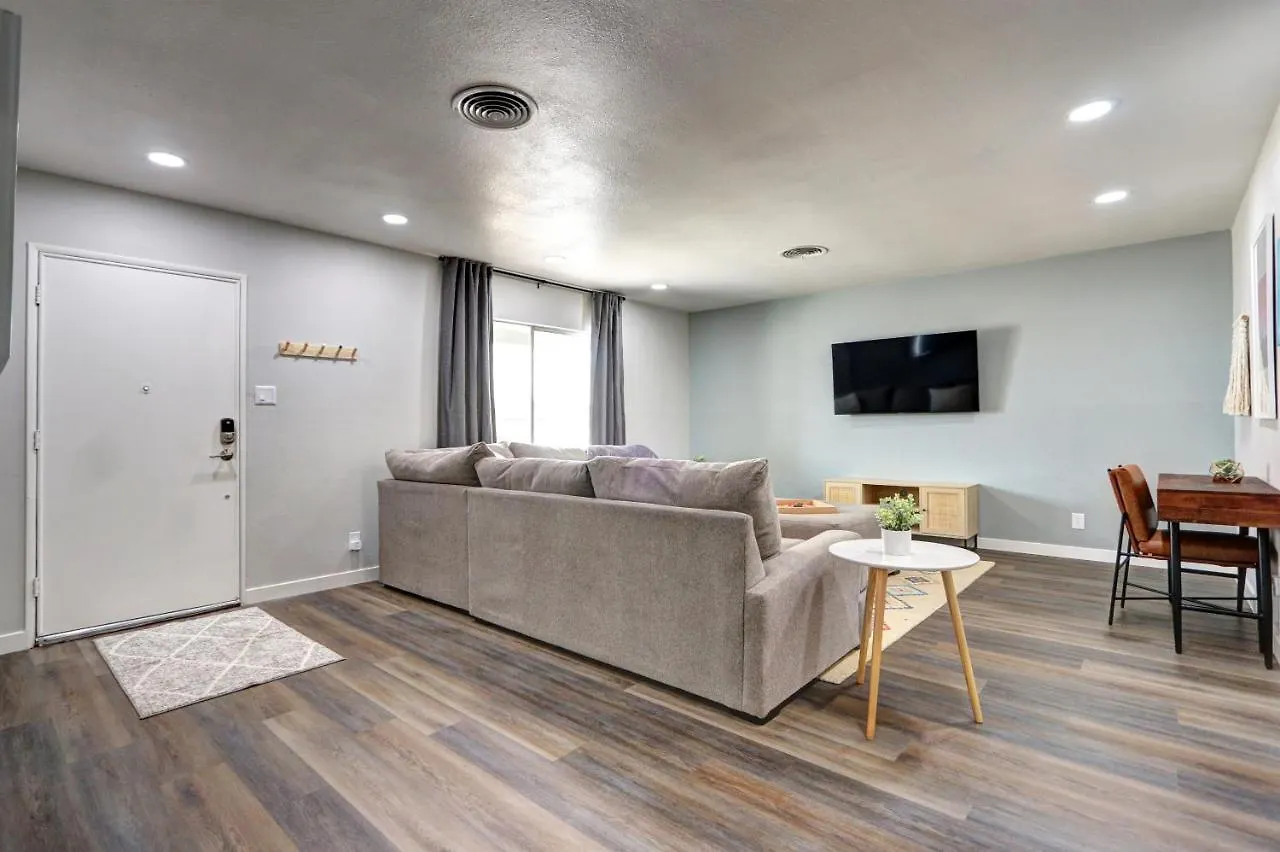 Luxury 3-Bed Home Near The Strip W/ A Poker Table Las Vegas Hébergement de vacances