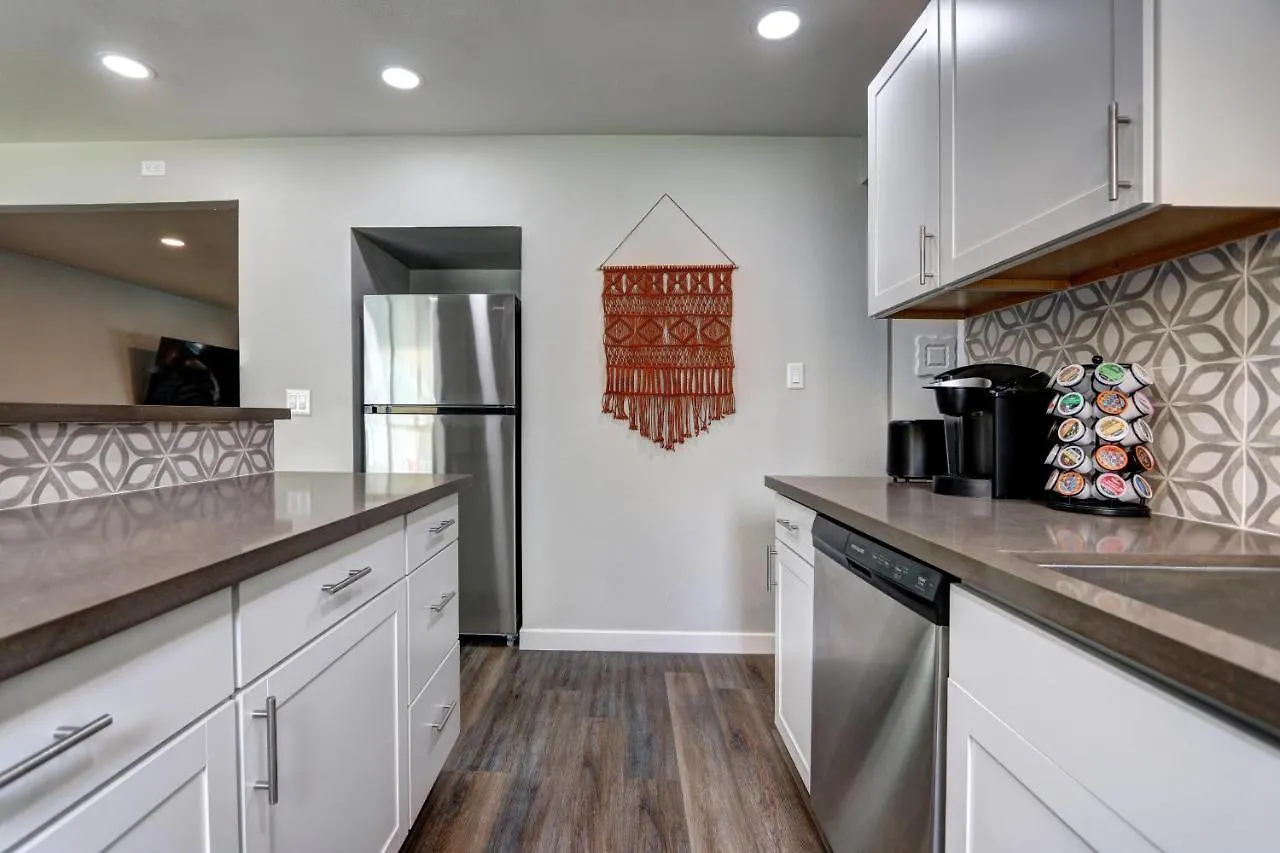 Luxury 3-Bed Home Near The Strip W/ A Poker Table Las Vegas Tatil Evi